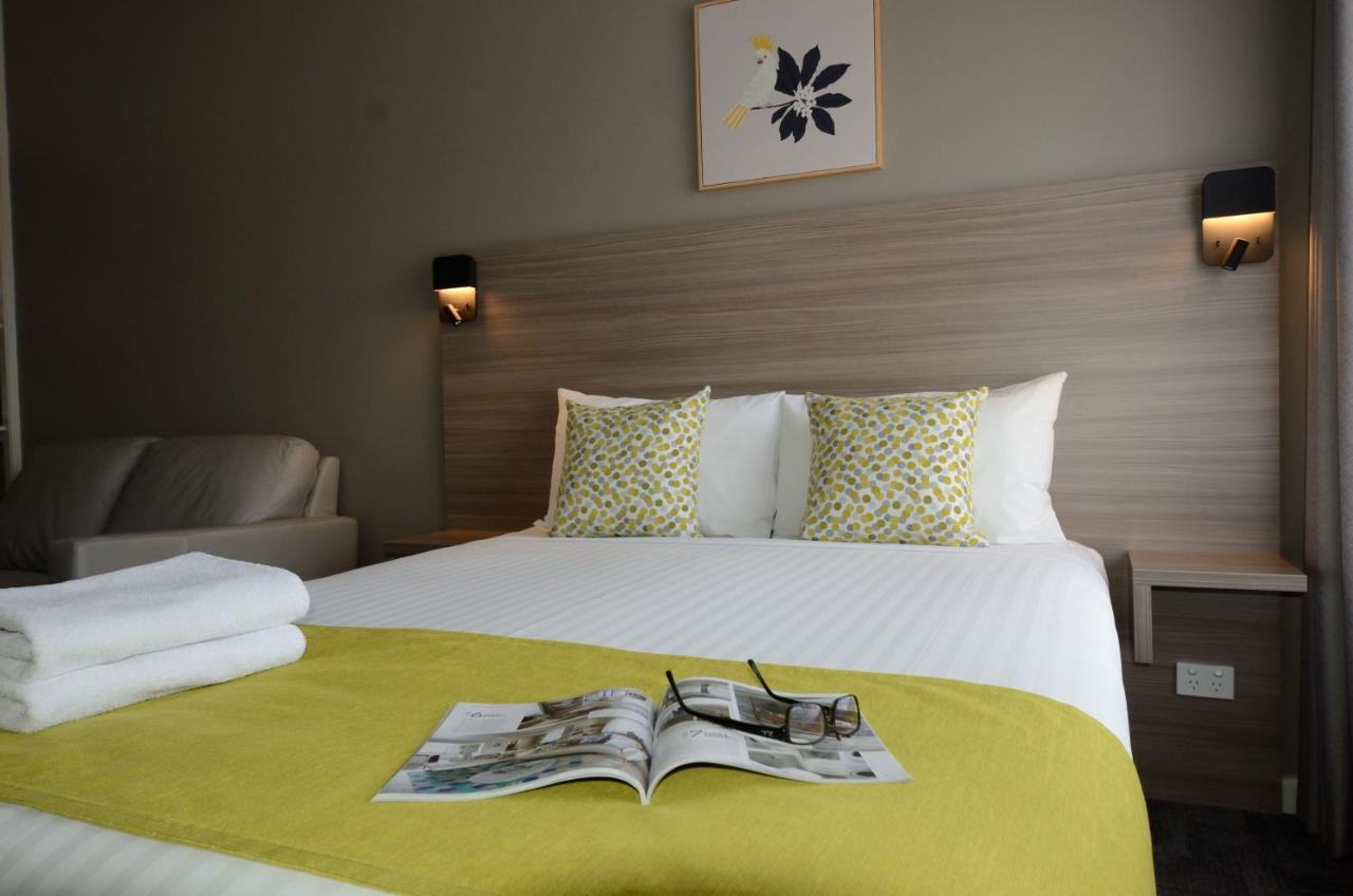 105 On The Park Motel Bordertown Eksteriør billede