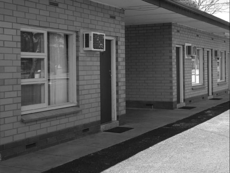 105 On The Park Motel Bordertown Eksteriør billede